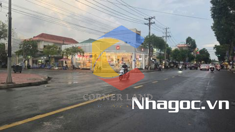 cho thue mat bang mat tien duong dinh tien hoang dt 8x14 ham tret lung 7 lau gia 14000usd thang