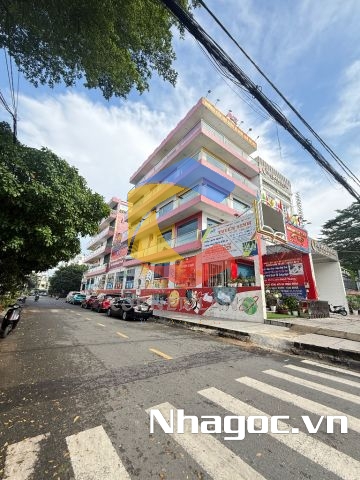 cho thue mat bang mat tien duong dinh tien hoang dt 8x14 ham tret lung 7 lau gia 14000usd thang